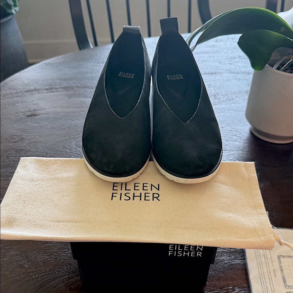 Eileen Fisher Women's Black Flats with White Soles